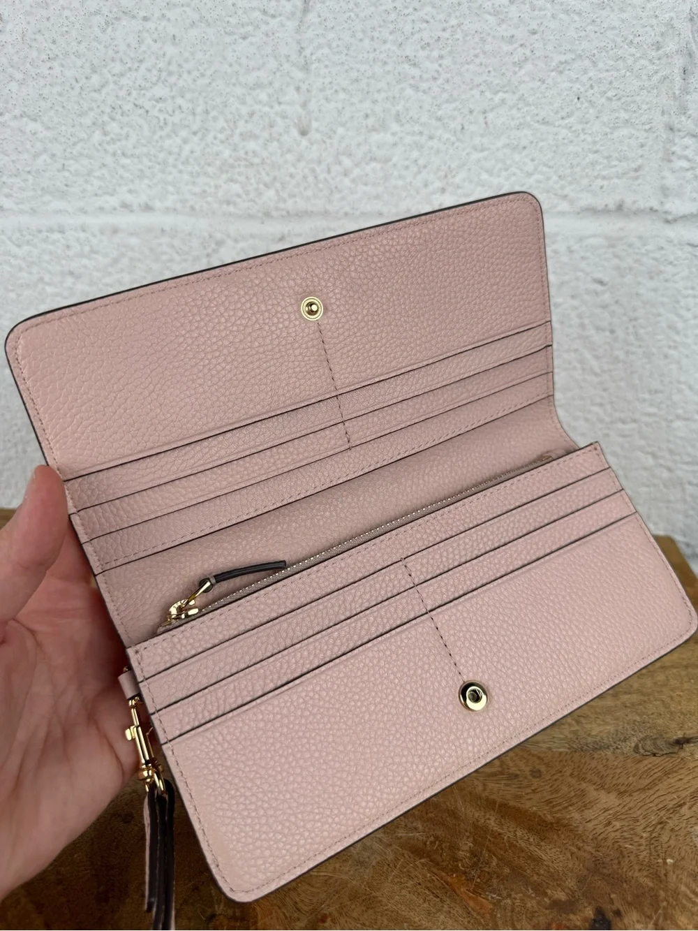 Tory Burch Carter Slim Wristlet Envelope Wallet Shell Pink Leather